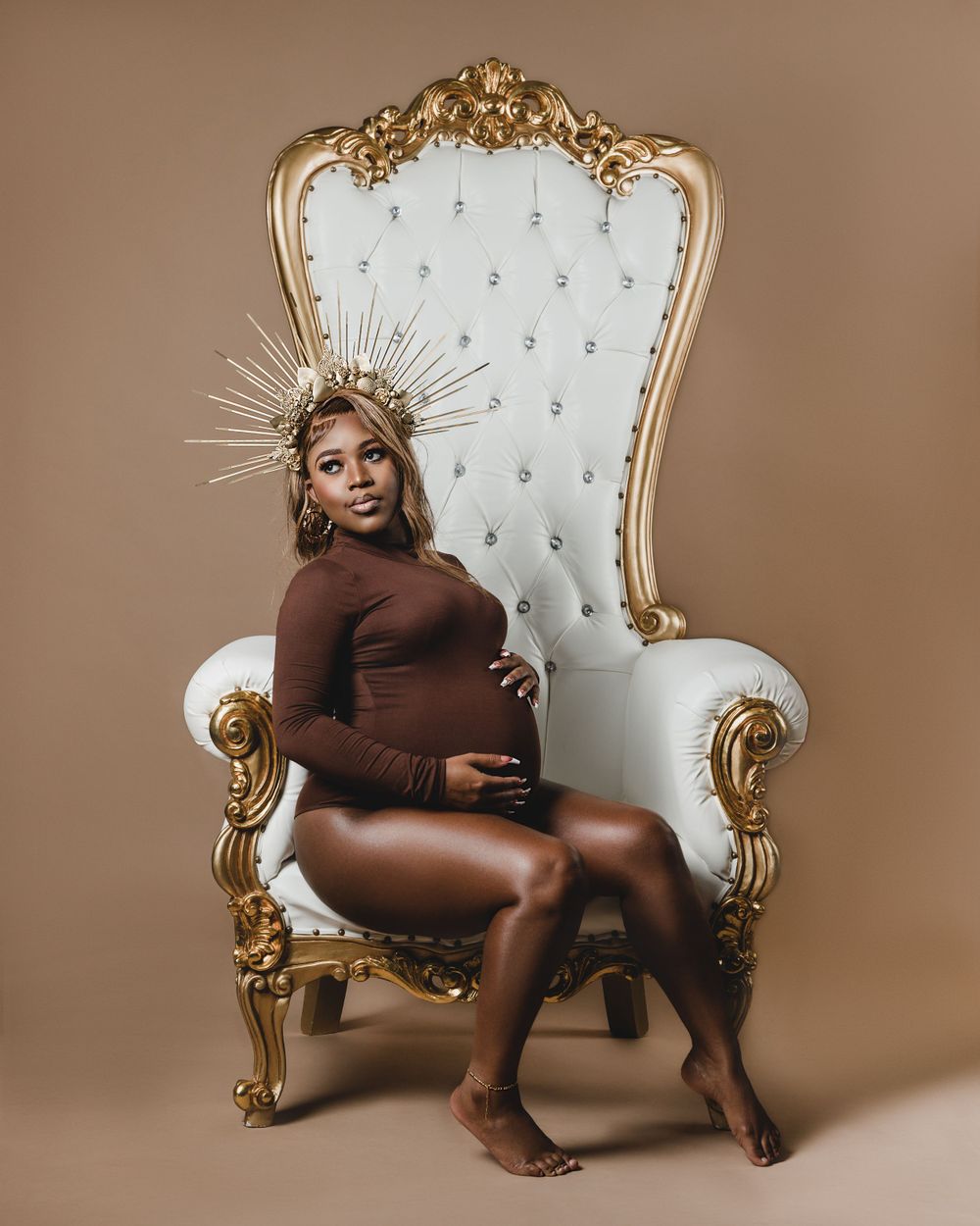 Maternity photography, Jacksonville FL, Carolennys Studios, Fine Art Maternity Photography, Studio Photography, Throne chair maternity