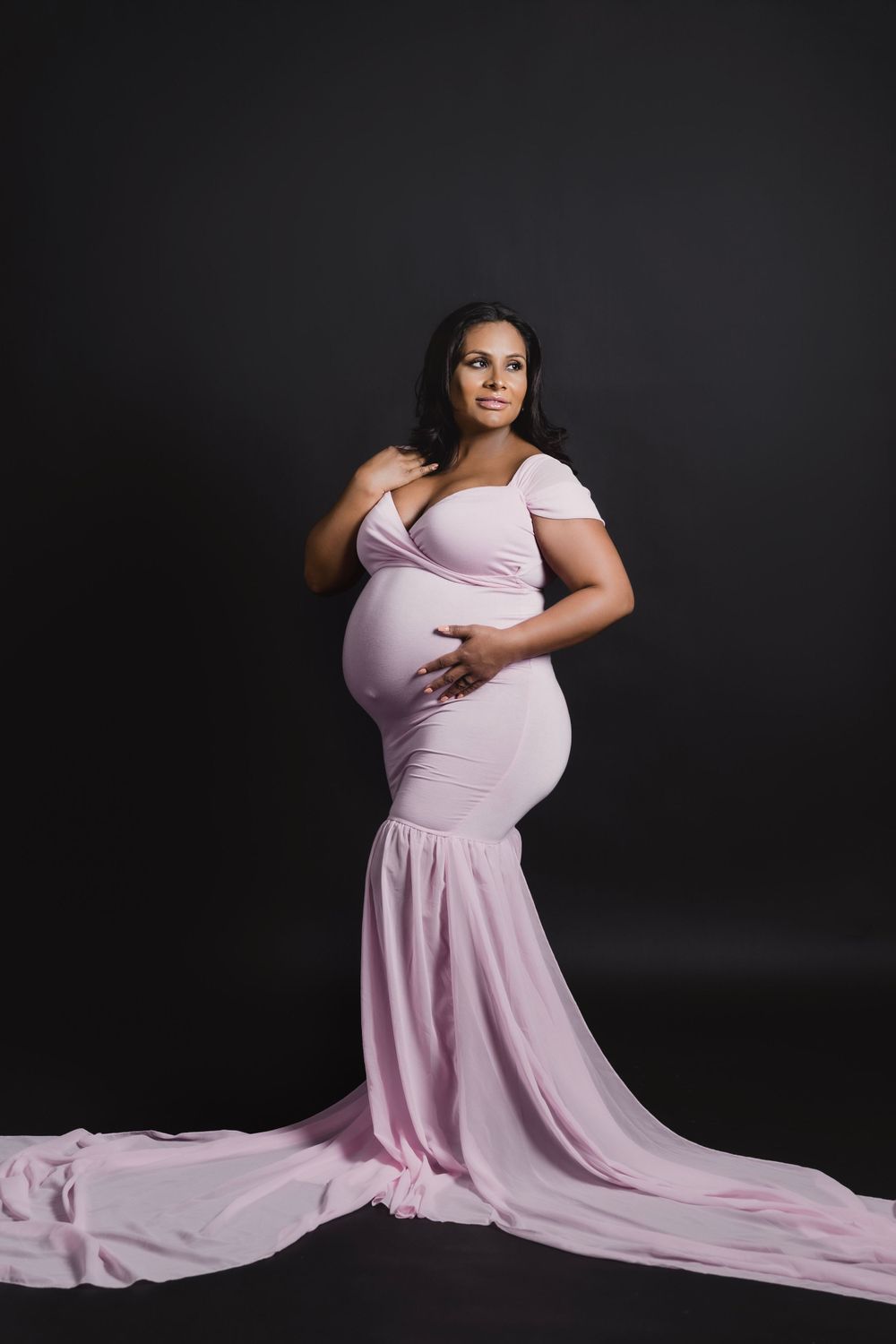 Maternity photography, Jacksonville FL, Carolennys Studios, Fine Art Maternity Photography, Studio Photography, light pink maternity dress