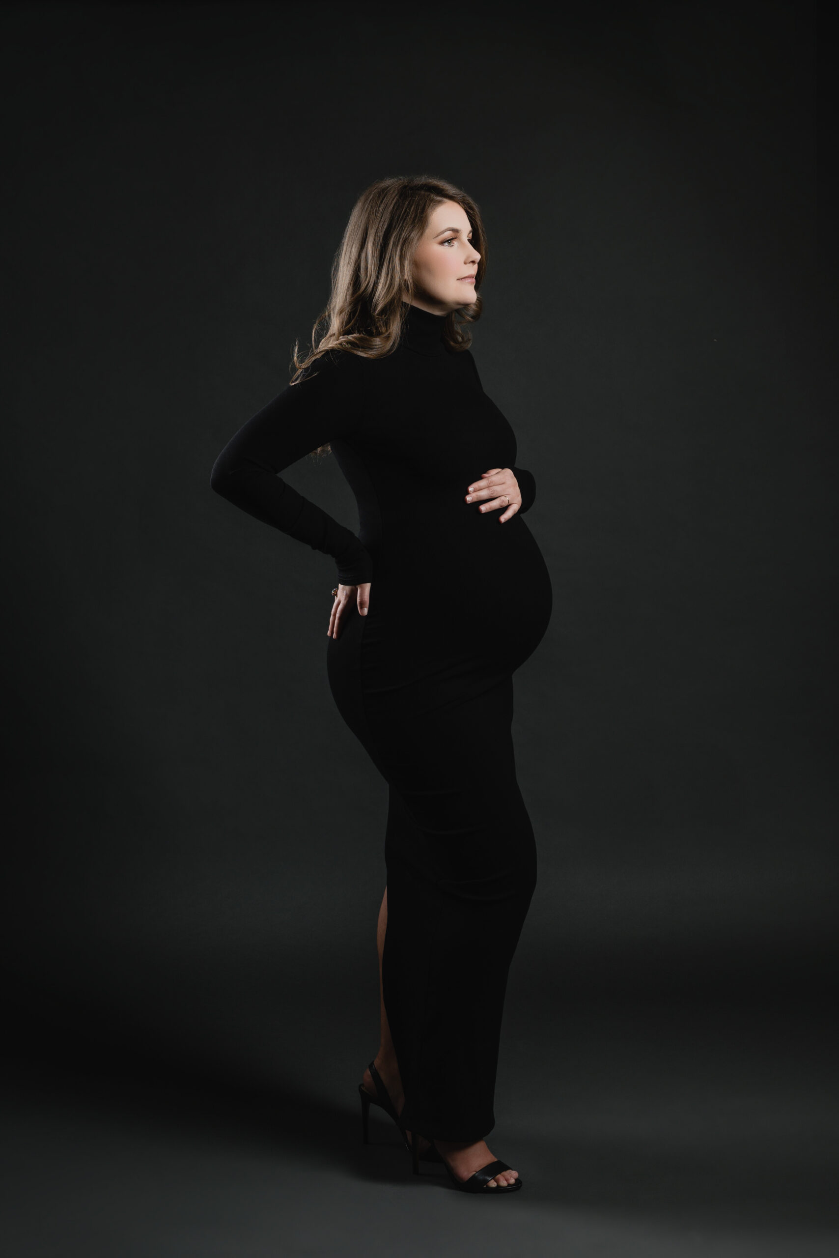 Maternity photography, Jacksonville FL, Carolennys Studios, Fine Art Maternity Photography, Studio Photography, Black sleek tutle neck maternity dress